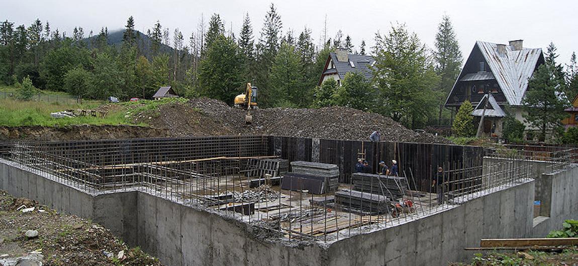 Construction of a multi-family building