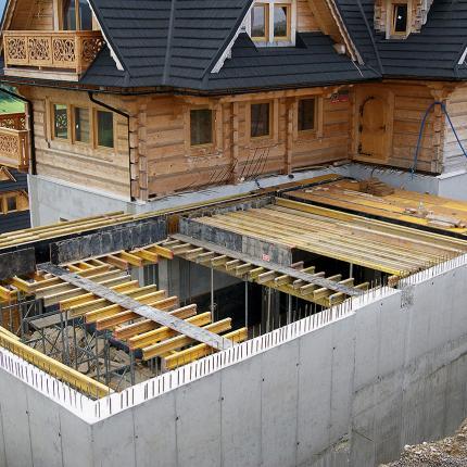 Construction of an extension garage