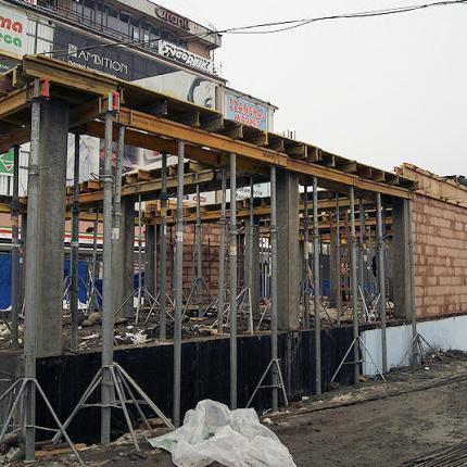 Construction of a commercial pavilion – floor formwork