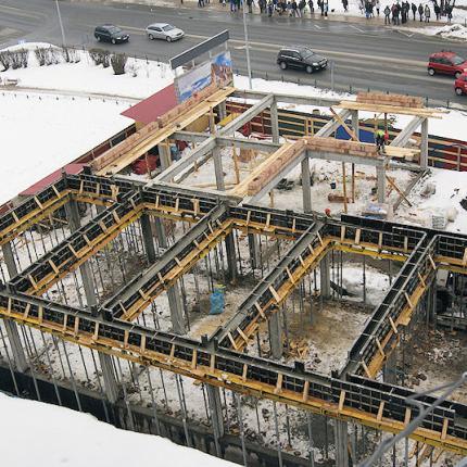 Construction of a commercial pavilion – floor formwork