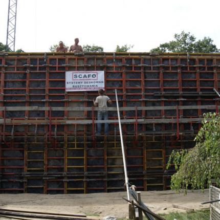 Construction of a retaining wall near Opole