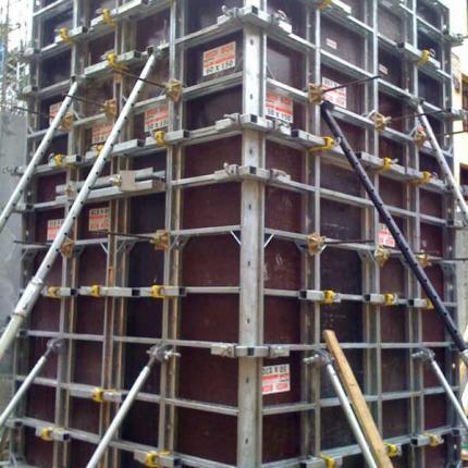 wall and pole shuttering system